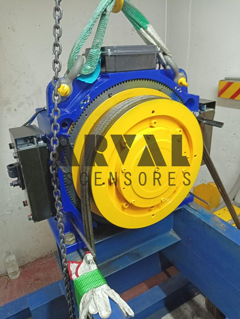 Importación de máquinas OTIS · foto 3